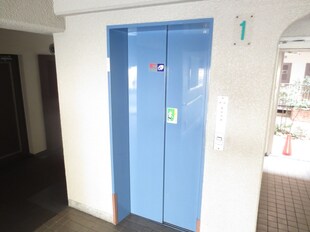 日商岩井夙川マンション(407)の物件外観写真